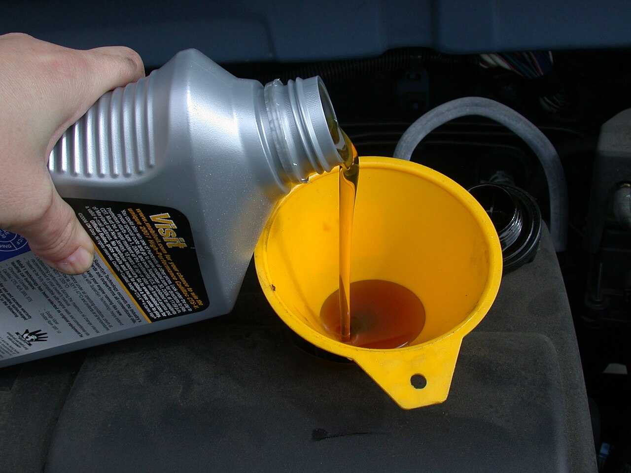 Engine oil 20W-50 (4 litres)