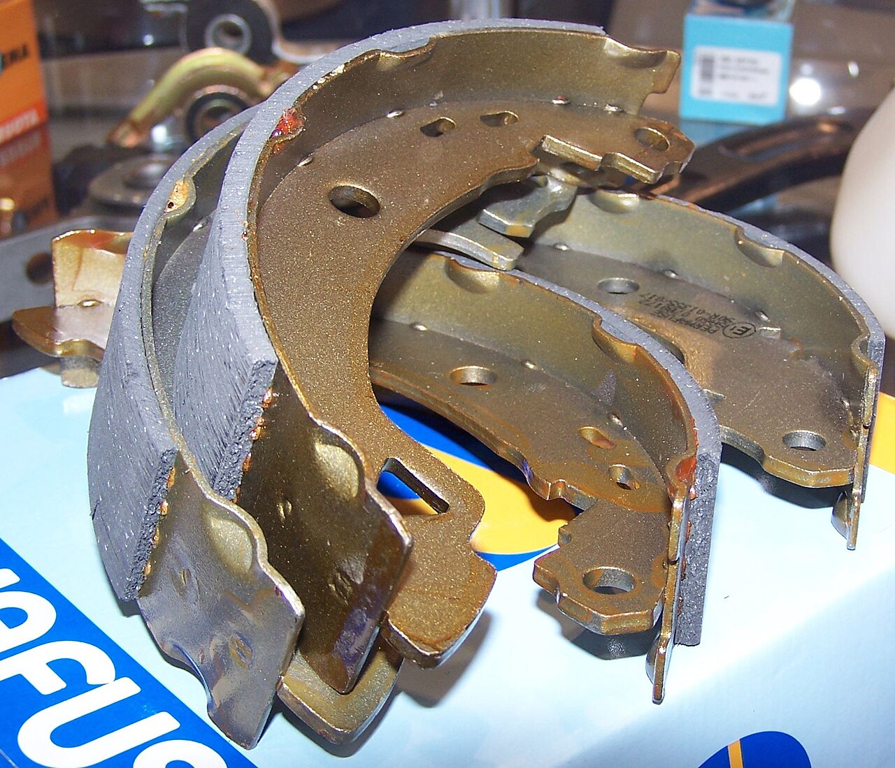 Rear brake shoes set (Toyota Corolla / Hilux)