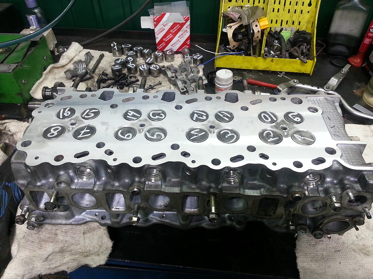 Toyota 1KD-FTV 3.0 D-4D cylinder head (Hilux / Prado / Fortuner)