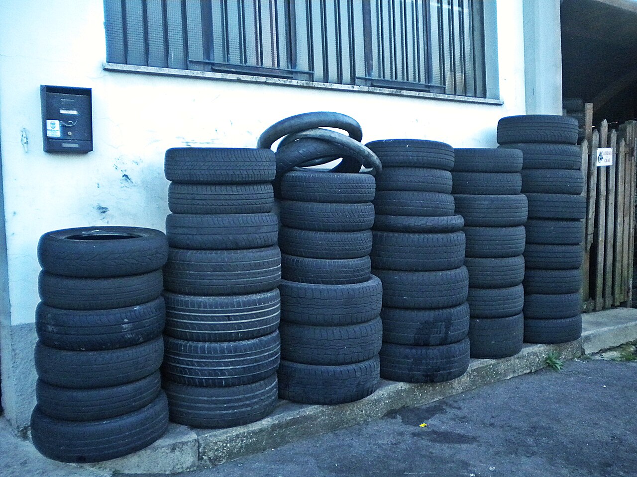 Tyre 205/55 R16 91V
