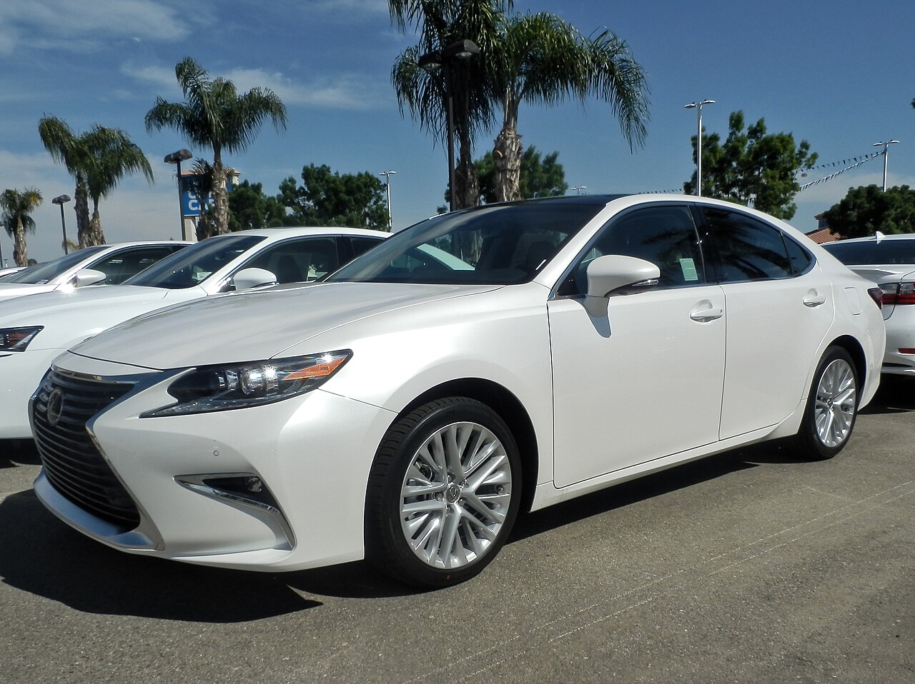 Lexus ES 350 2018 (daily hire)