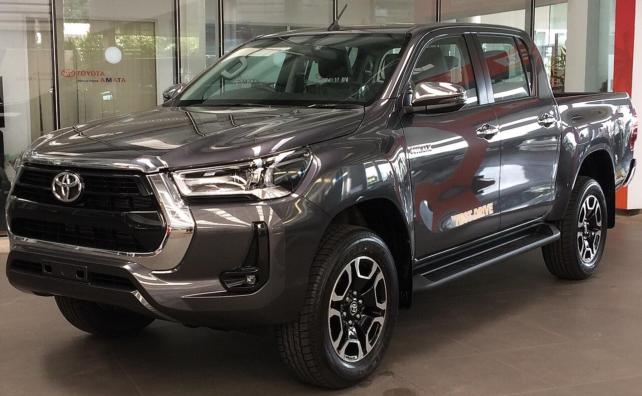Toyota Hilux 2021 double cab (weekly hire)